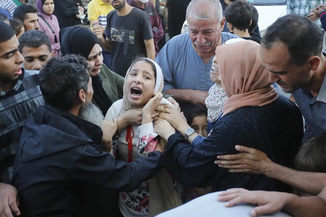 Gazze'deki İsrail Soykırımında Ölenlerin Sayısı Artıyor!