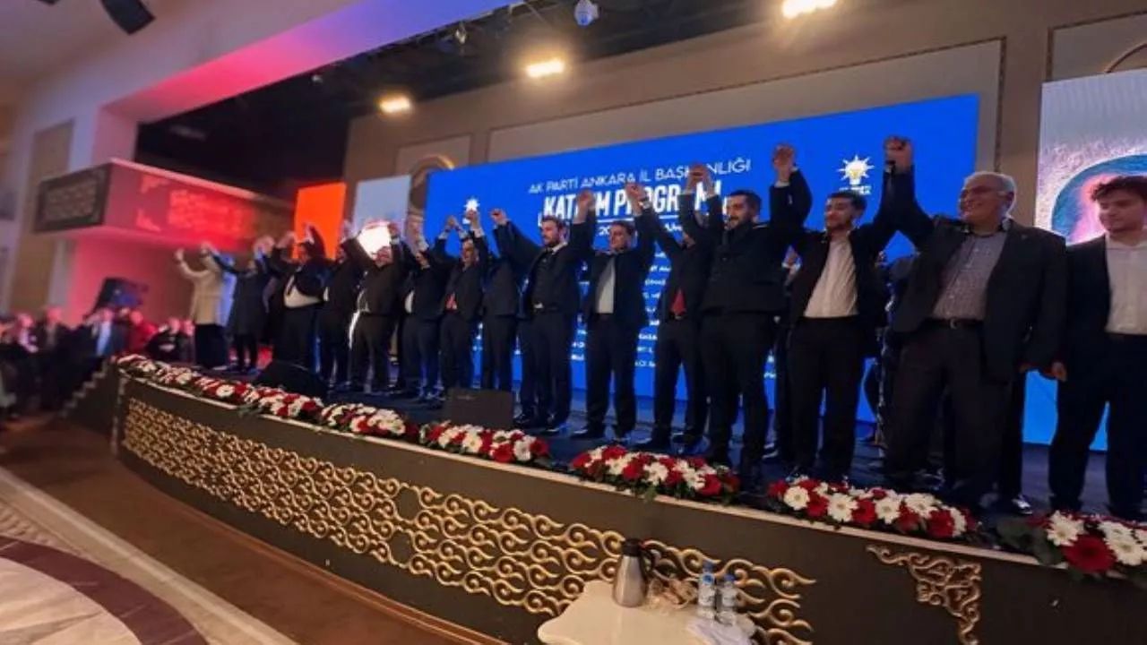 Yeniden Refah Partisi'nde İstifa! 23 Kişi AK Parti'ye Katıldı