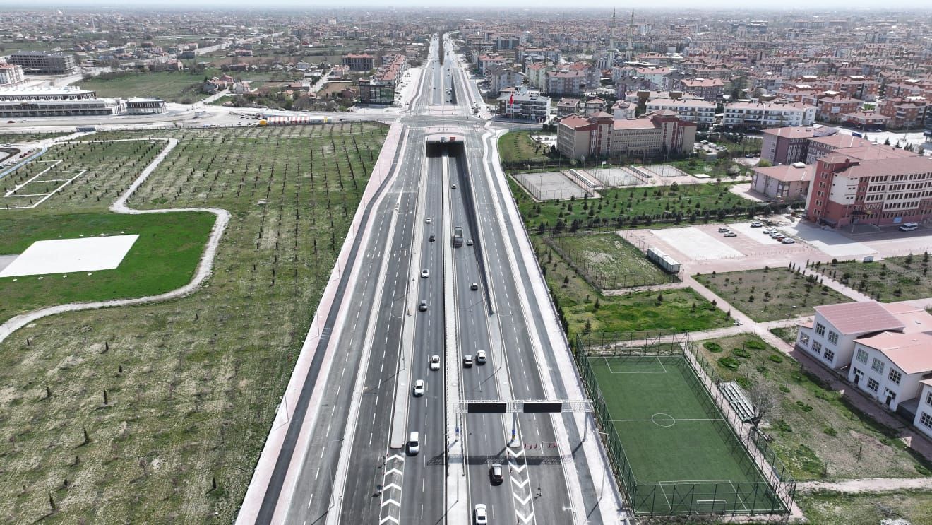 Konya'daki Köprülü Kavşak Trafiğe Açıldı