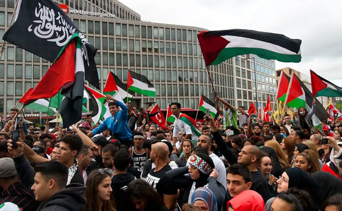 Almanya'da Filistin'e Destek İçin Yürüyüş
