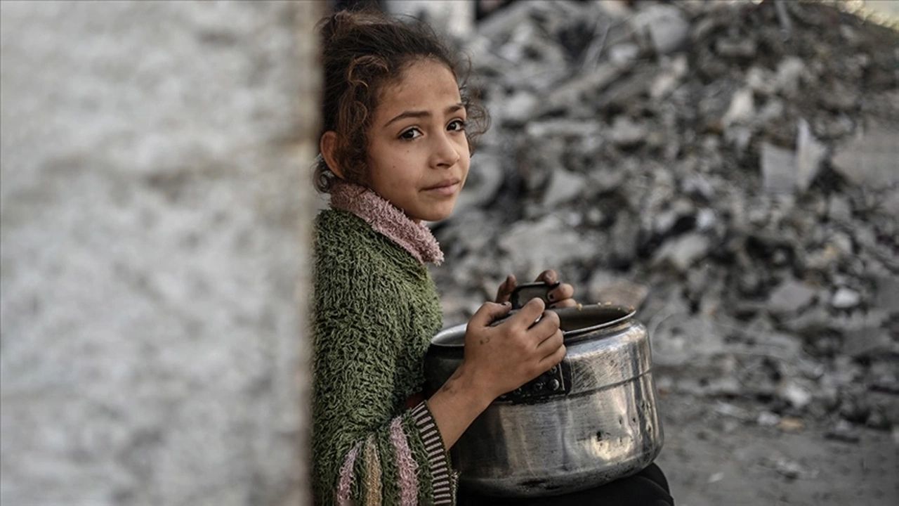 Dünya Sağlık Örgütü: Gazze'de Herkes Aç!