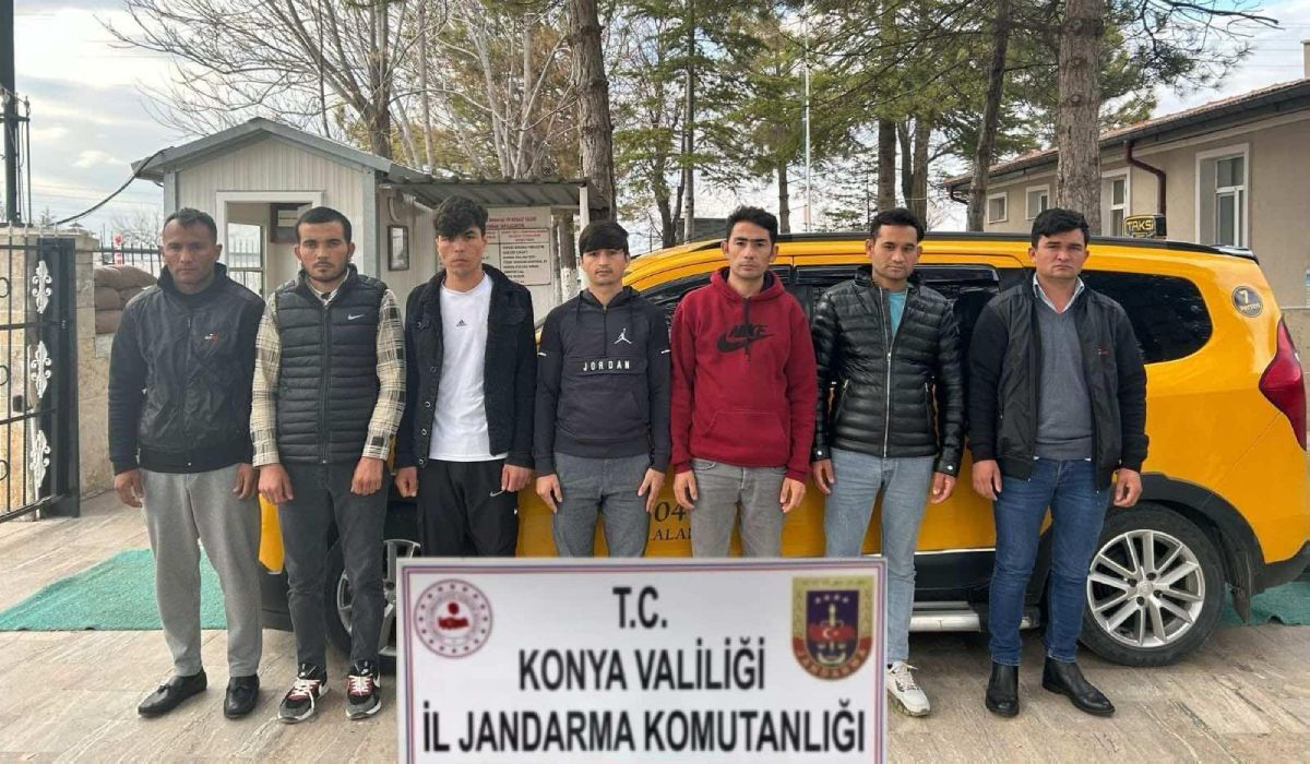 Durdurulan Ticari Takside 7 Kaçak Göçmen Yakalandı!