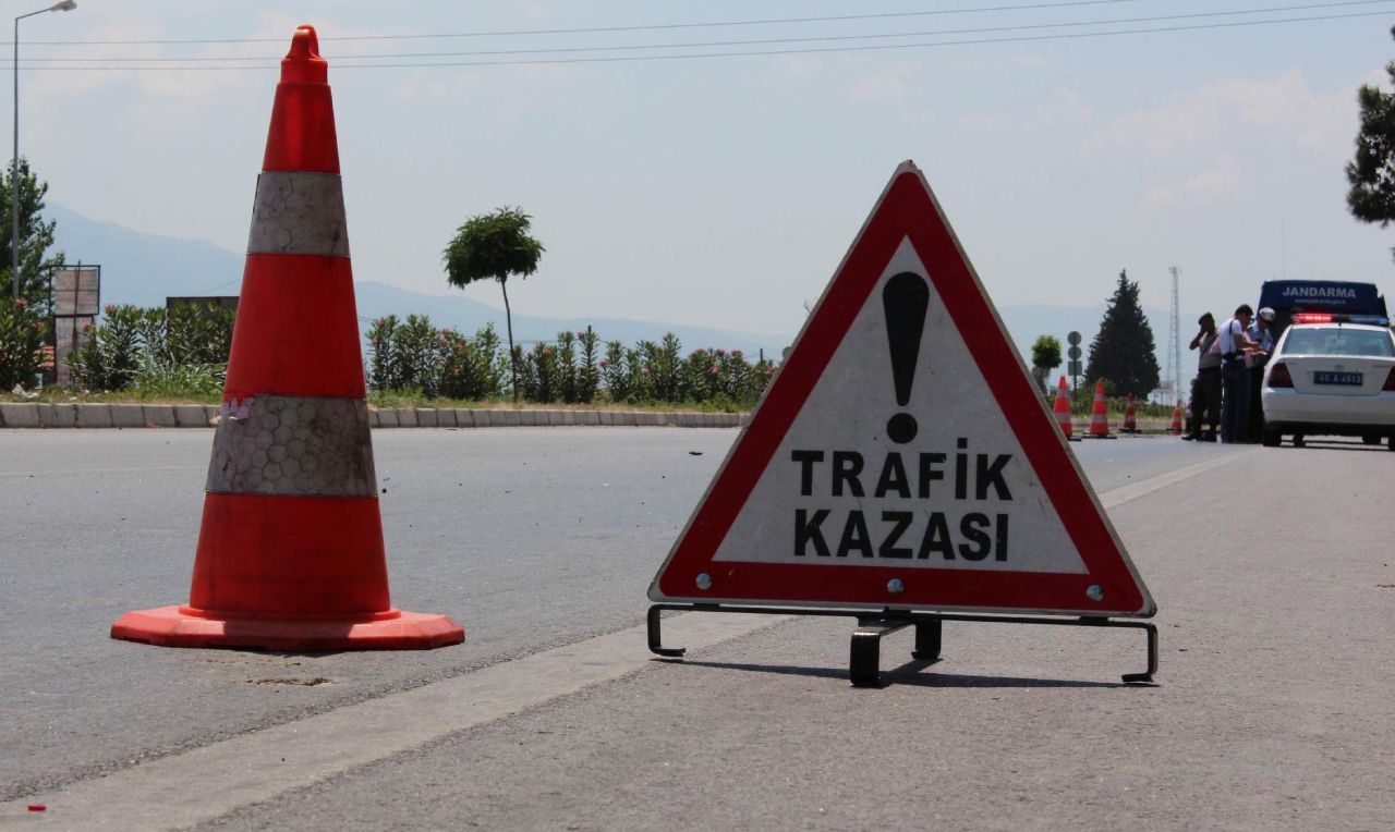 Konya'da Ticari Taksi Kontrolden Çıktı! 1 Yaralı