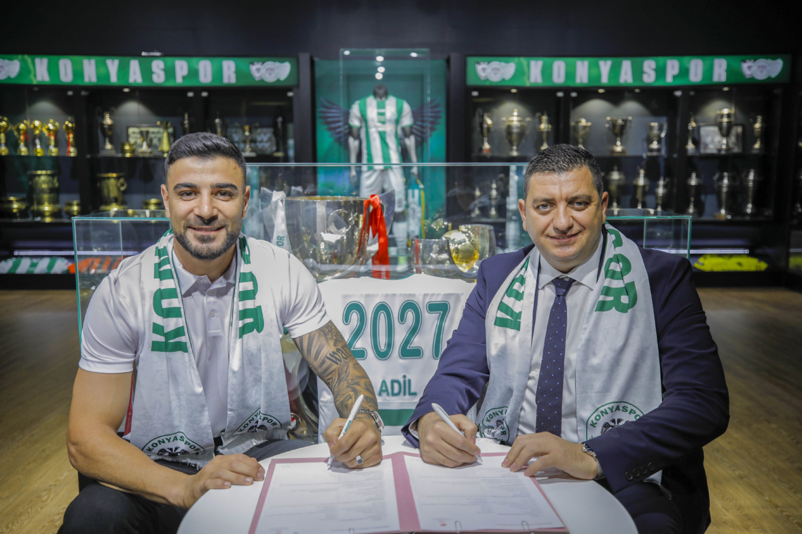 Konyaspor Adil'in Sözleşmesini Uzattı